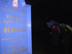 Despite the dark (at 4:30), despite the rain. Our 3rd Holy Quest- refinding the Turnbull church which Paulie visited 20 years ago. Thanks www.turnbull