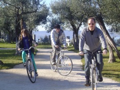 The team borrow some bikes and head for Roman ruins