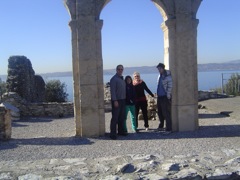 At the ruins of the poet Calluto's pad (60 BCE)