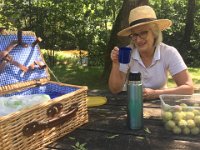 A picnic at Larroque after helping Rosie & Robin.