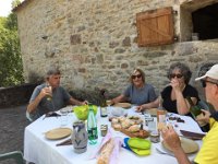 Yolande invited them to the farm