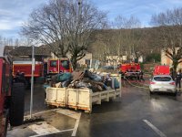 On the 2nd Feb, the Pompiers kicked into action and helped the village folk