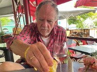 Arcachon is well known for it's oyster (huître) beds, so a snack is required at the cafe down near the lake