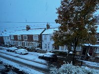 Nov 19th - But not as wintery as in Oxford! Keno and James wake to morning snow,