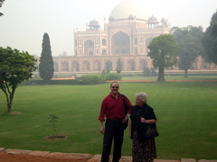 Pollution and tomb.